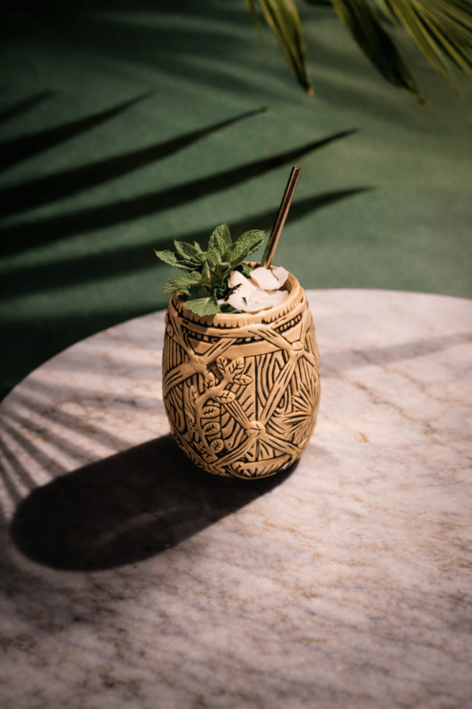 Coconut Mai Tai Cocktail mit Caribbean Rum Project Coconut Rum